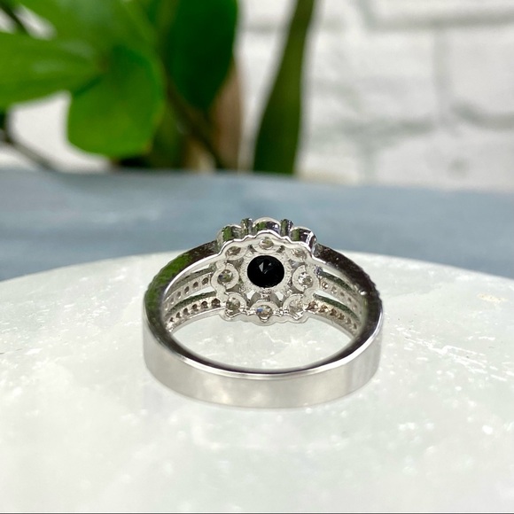 Vintage Flower Black Glass Rhinestone Flower Ring Wedding Ring Alt - Picture 9 of 12